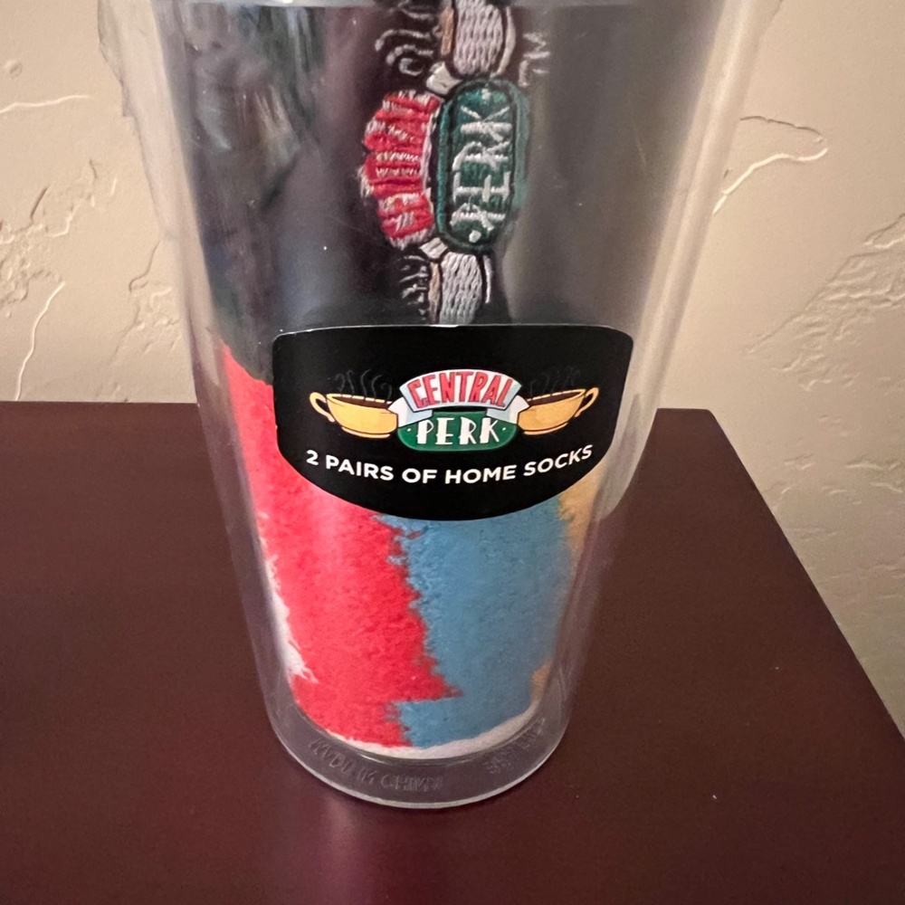 NWT "Friends" Bundle - Tumbler, Socks-2, Bottle Opener Magnet & Trivia Coasters - Picture 4 of 7